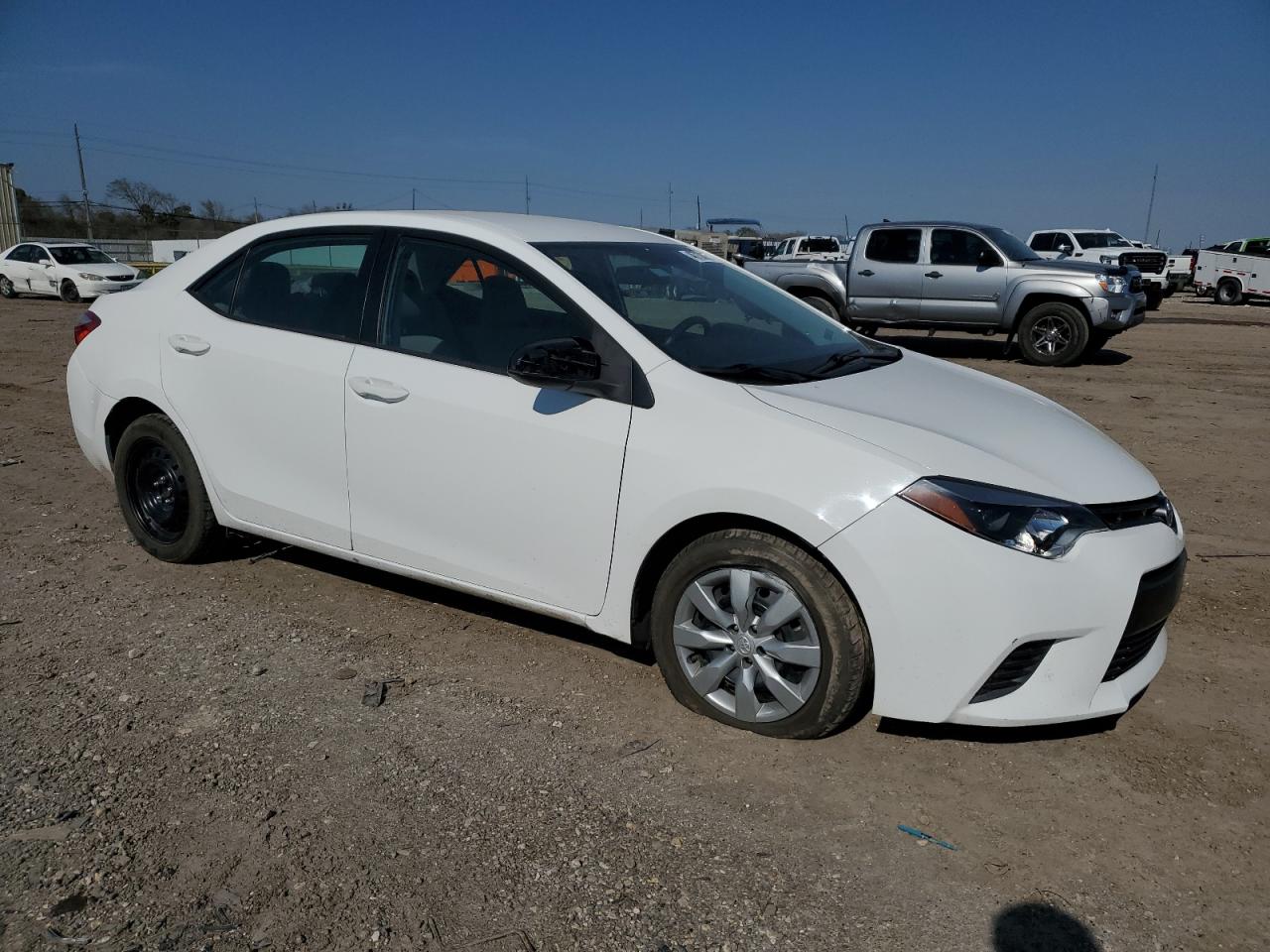 2015 Toyota Corolla VIN 5YFBURHE9FP323933 Copart auction photo, front end / side damage thumbnail 4
