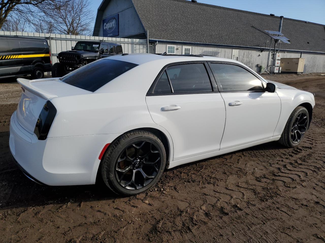2016 Chrysler 300 VIN 2C3CCABG8GH268308 Copart auction photo, front end / all over damage thumbnail 3