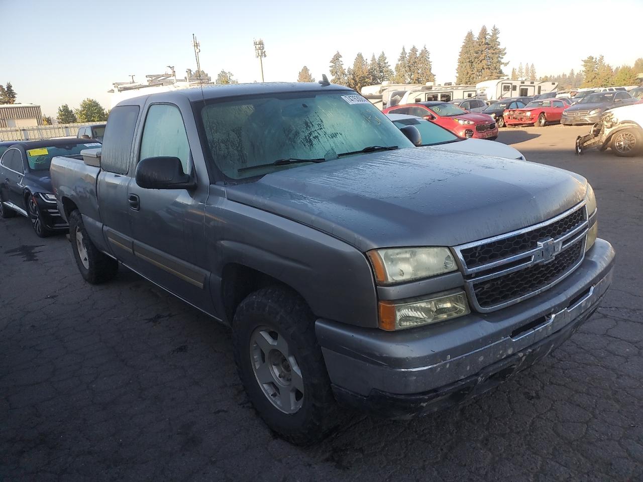 2007 Chevrolet Silverado VIN 1GCEK19Z77Z181417 Copart auction photo, all over damage thumbnail 4