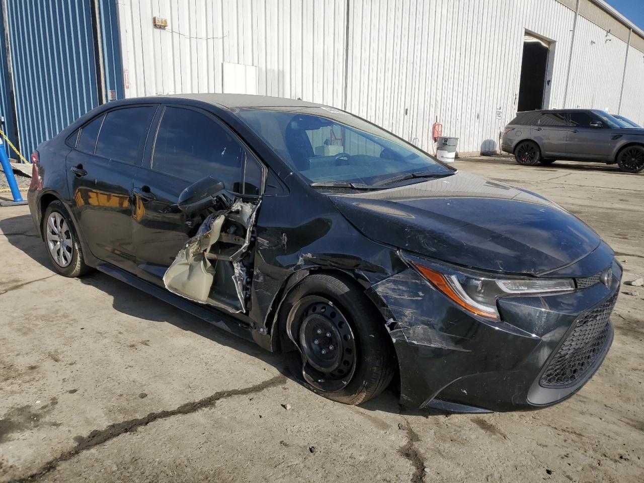 2022 Toyota Corolla VIN 5YFEPMAE1NP356683 Copart auction photo, front end / side damage thumbnail 4