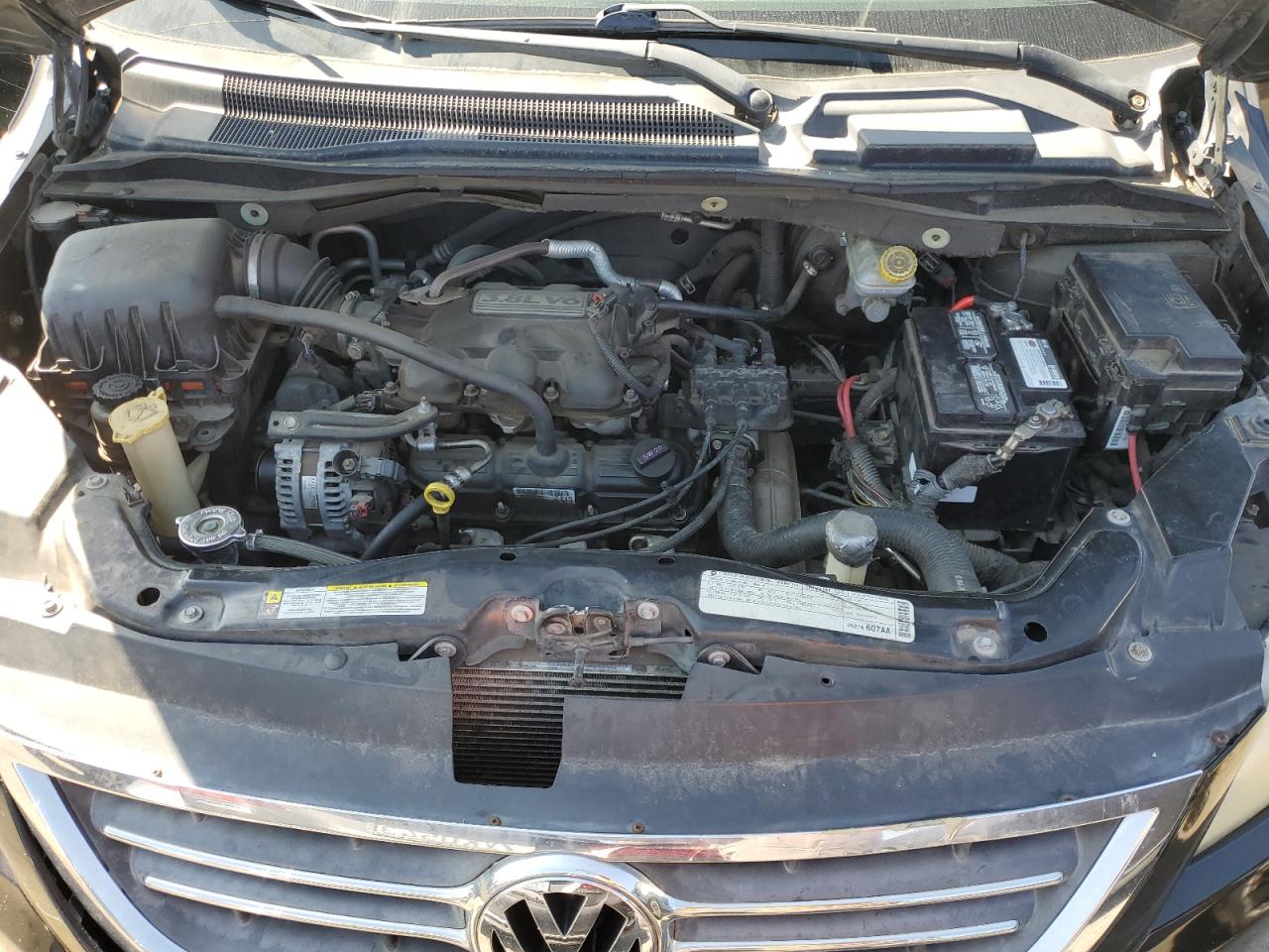 2009 Volkswagen Routan VIN 2V8HW34189R610368 Copart auction photo, vandalism damage thumbnail 12