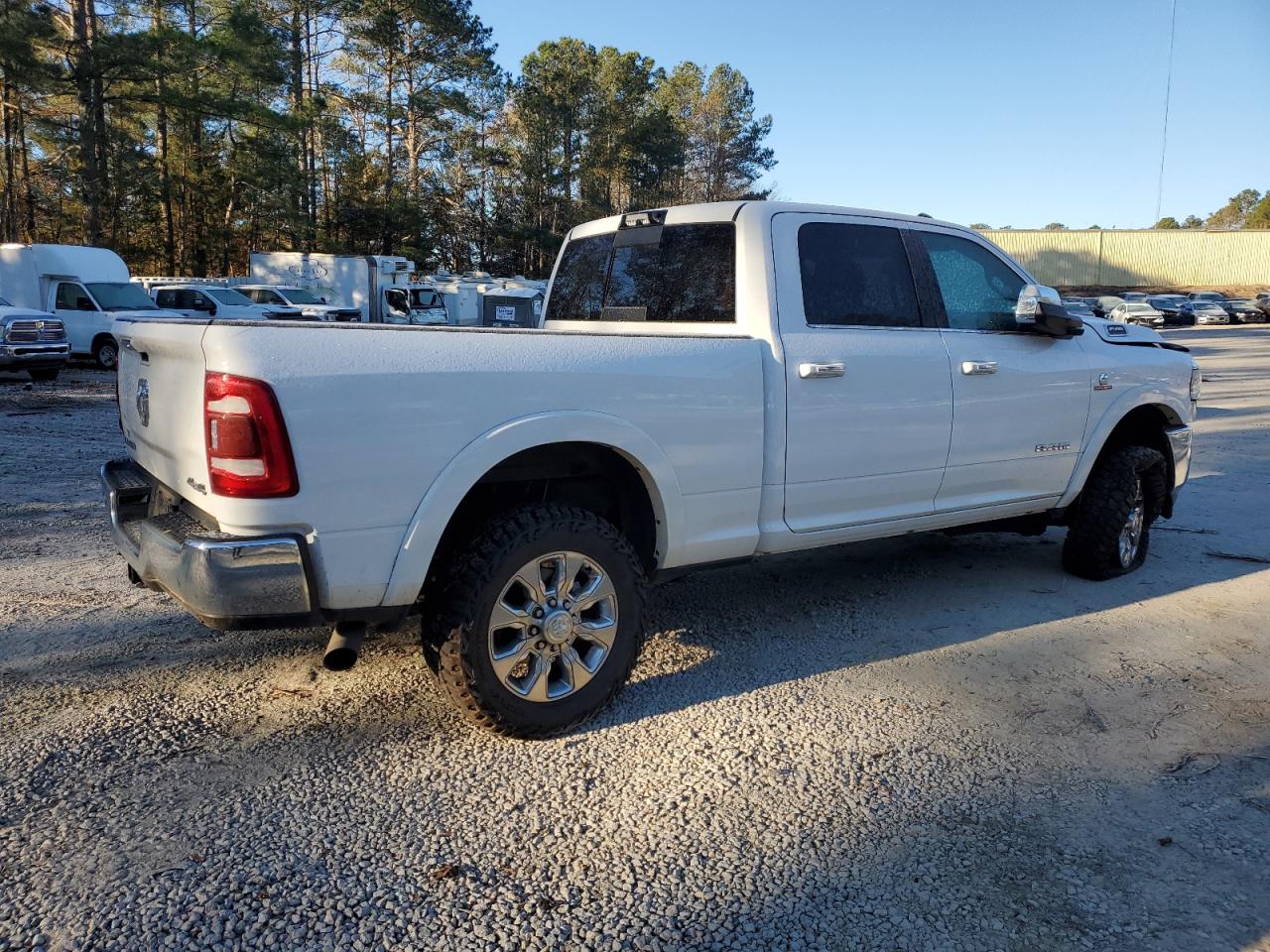 2022 RAM 2500 VIN 3C6UR5FL8NG191201 Copart auction photo, front end / minor dent/scratches damage thumbnail 3