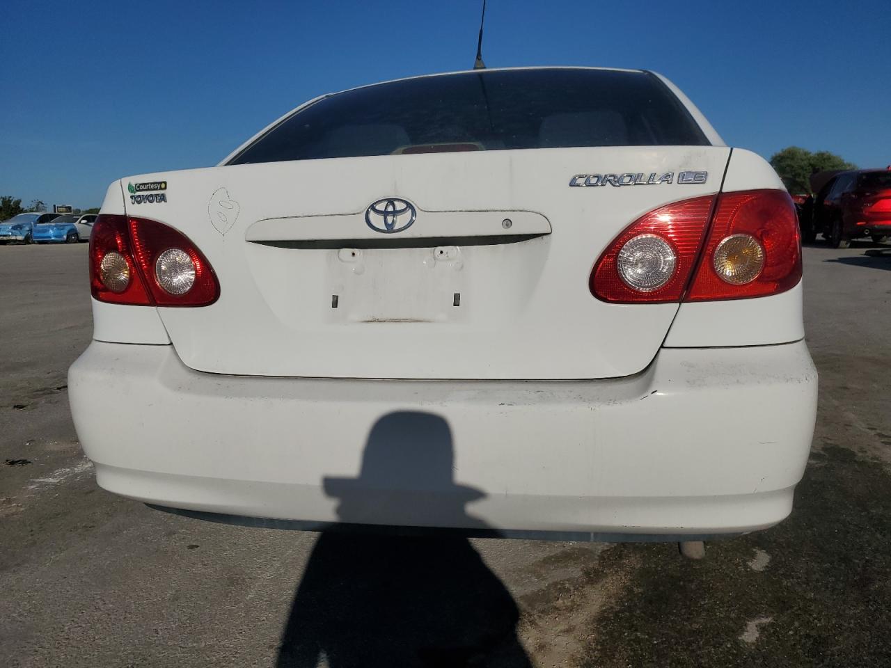 2006 Toyota Corolla VIN 1NXBR32E76Z612380 Copart auction photo, front end / side damage thumbnail 6