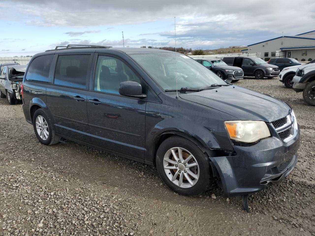 2014 Dodge Caravan VIN 2C4RDGCG8ER120638 Copart auction photo, front end / minor dent/scratches damage thumbnail 4