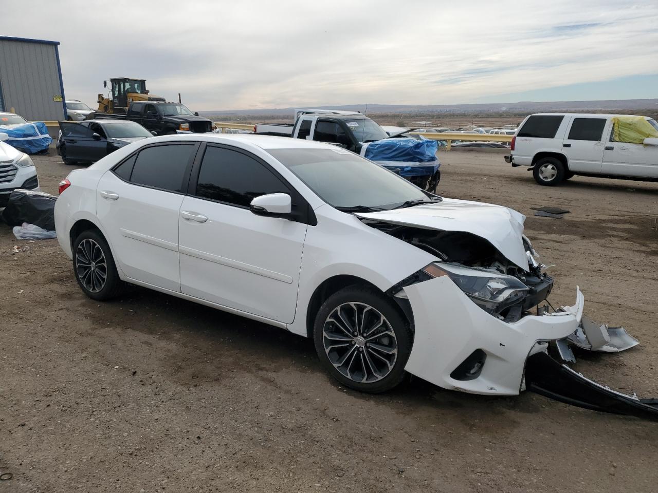2016 Toyota Corolla VIN 2T1BURHE7GC593485 Copart auction photo, front end / side damage thumbnail 4