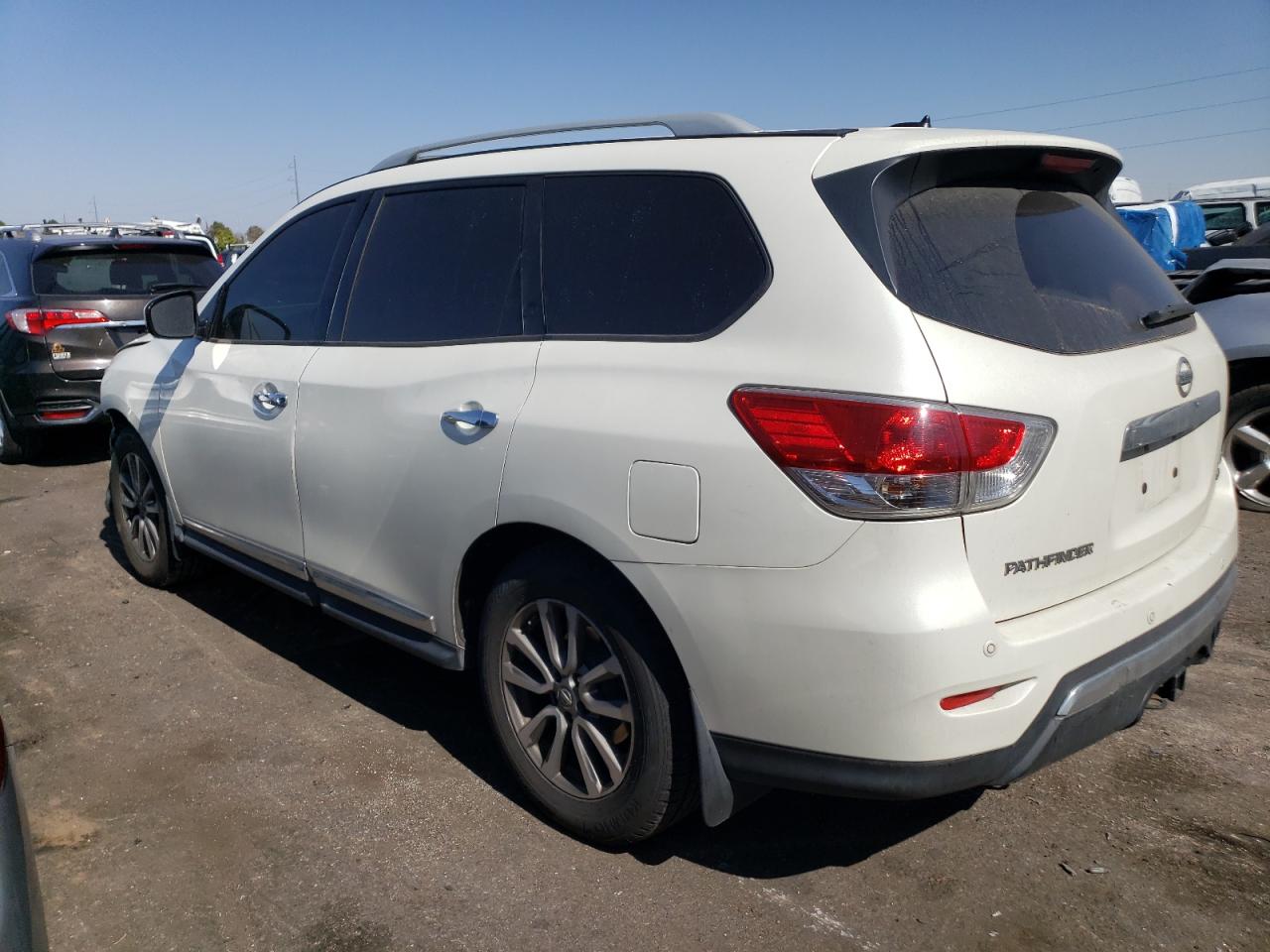 2015 Nissan Pathfinder VIN 5N1AR2MM4FC649547 Copart auction photo, front end damage thumbnail 2