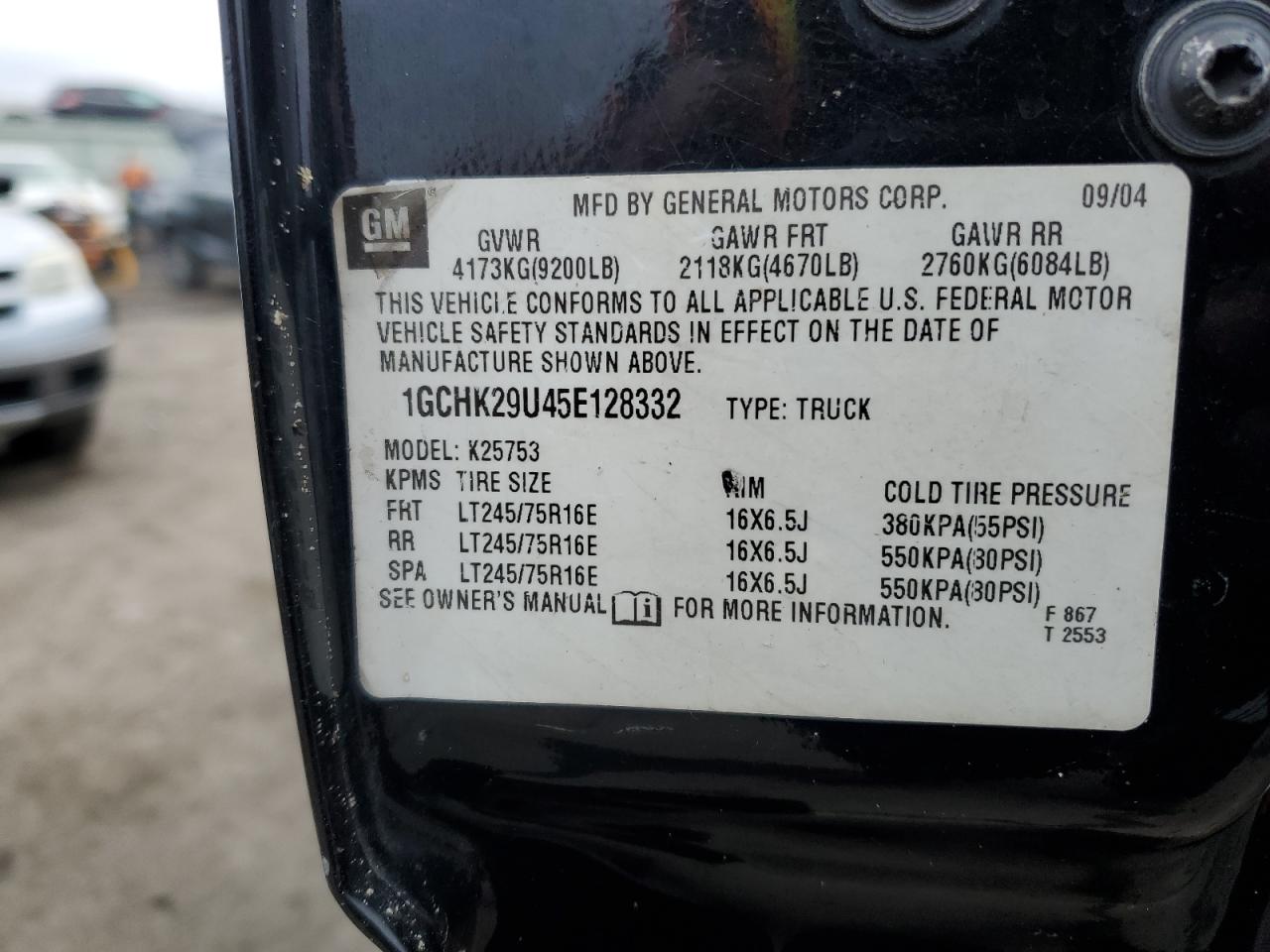 2005 Chevrolet Silverado VIN 1GCHK29U45E128332 Copart auction photo, side / front end damage thumbnail 14