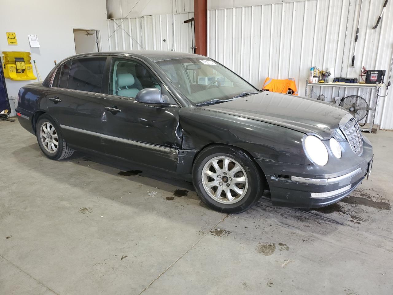 2004 KIA Amanti VIN KNALD124145023123 Copart auction photo, all over / hail damage thumbnail 4