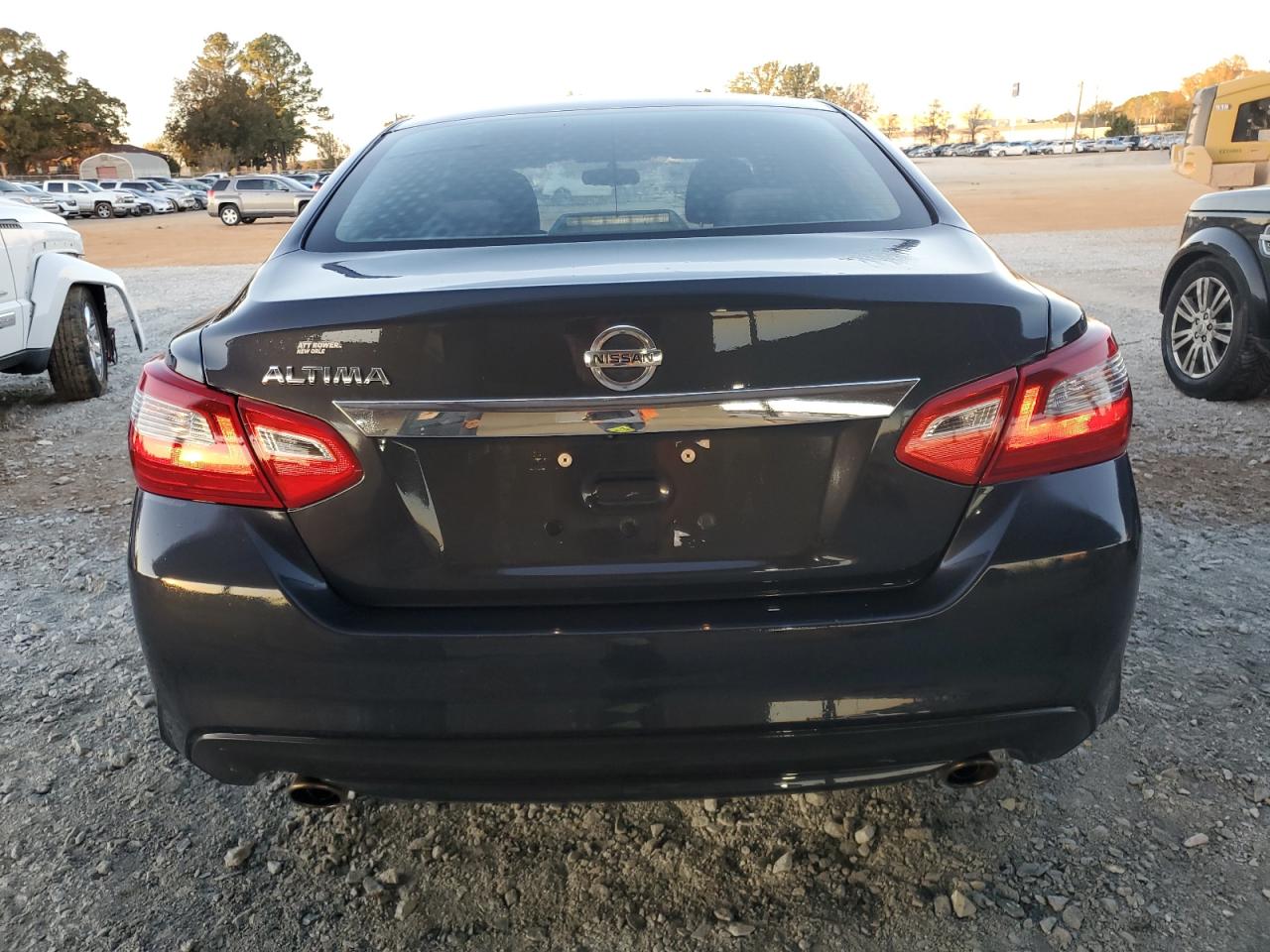 2018 Nissan Altima VIN 1N4AL3AP3JC471624 Copart auction photo, front end damage thumbnail 6