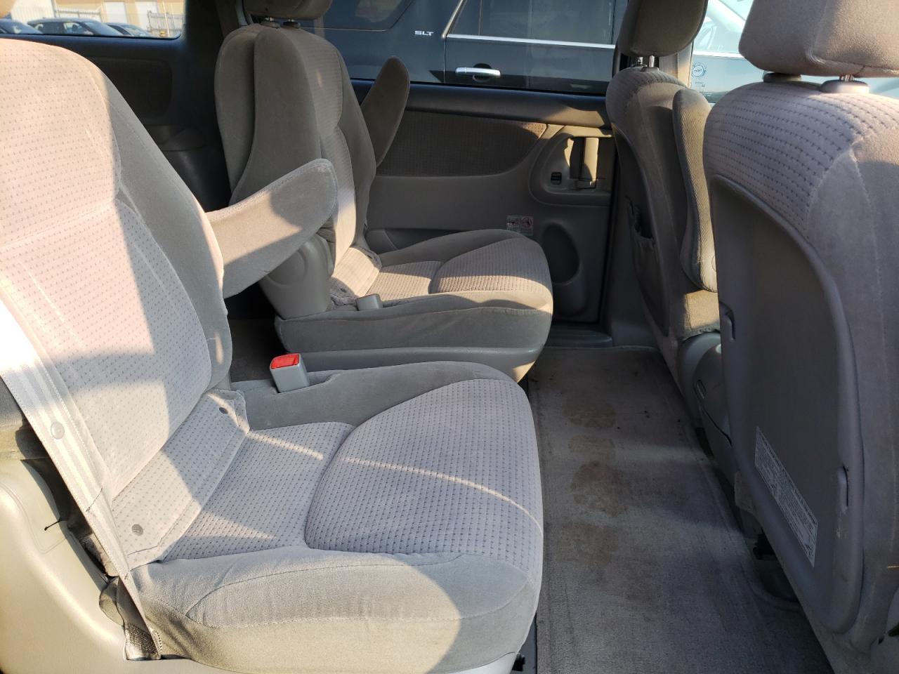 2006 Toyota Sienna VIN 5TDZA23C76S404439 Copart auction photo, rear end damage thumbnail 11