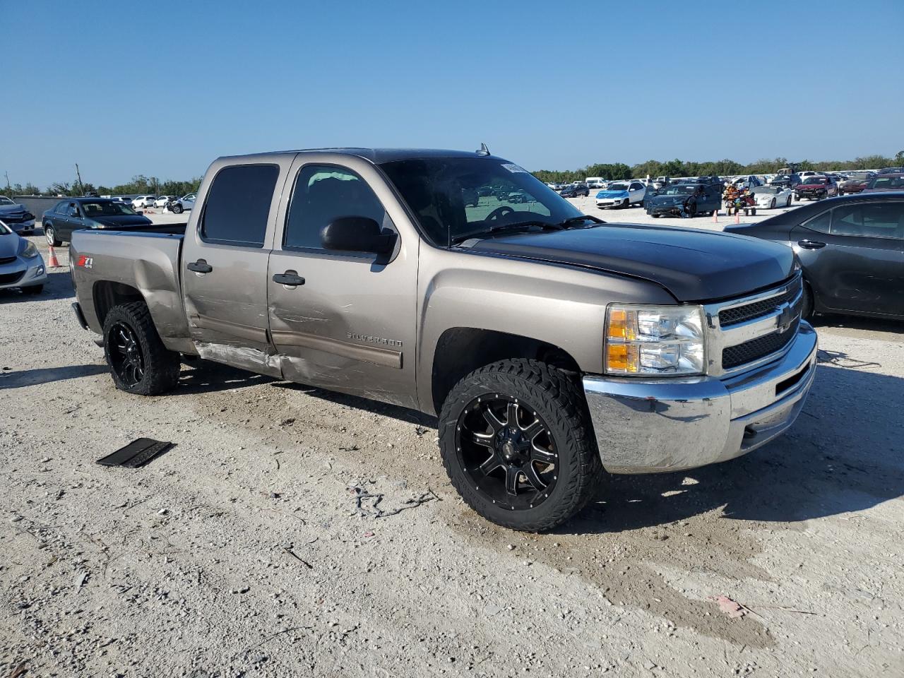 2013 Chevrolet Silverado VIN 3GCPKSE70DG350076 Copart auction photo, side damage thumbnail 4