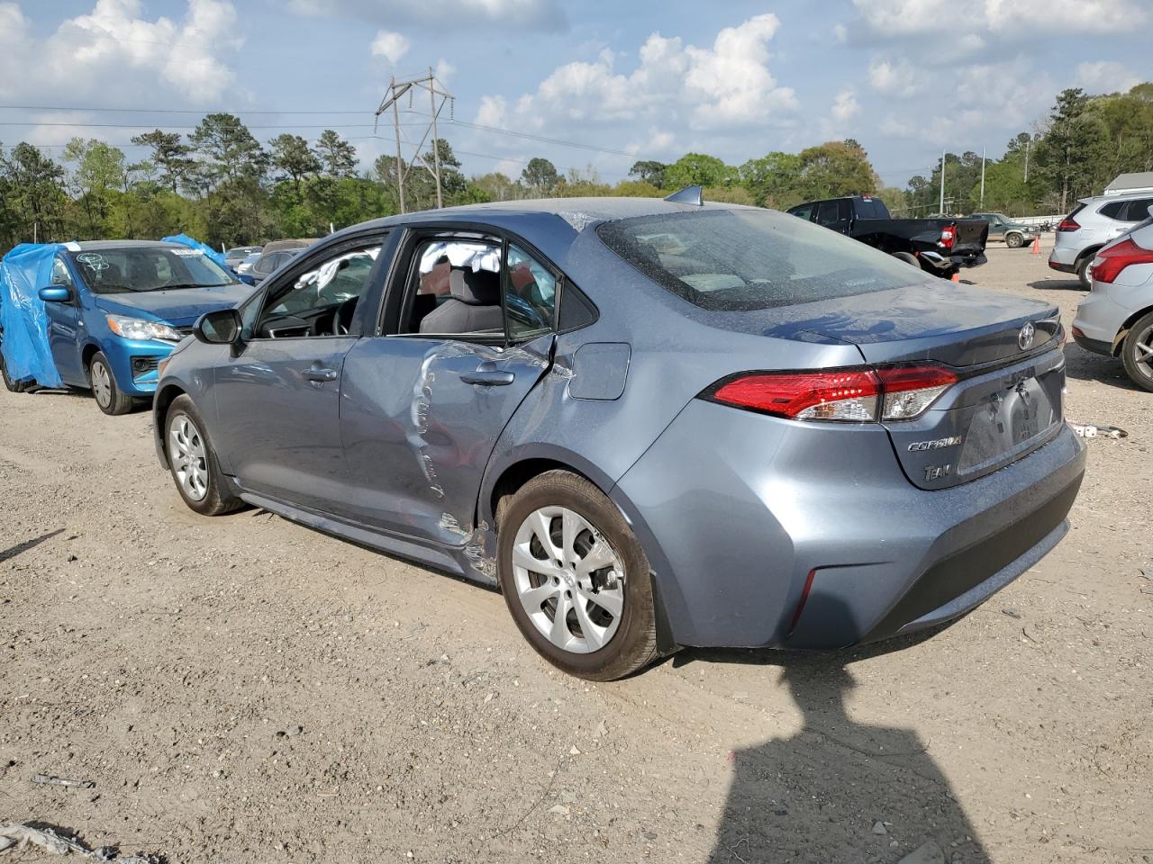 2022 Toyota Corolla VIN 5YFEPMAE3NP345362 Copart auction photo, side damage thumbnail 2