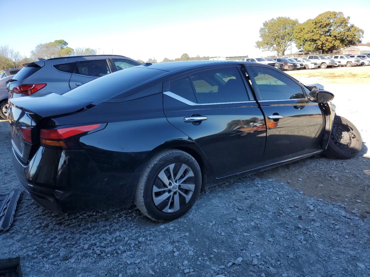 2020 Nissan Altima VIN 1N4BL4BV7LN317318 Copart auction photo, front end / side damage thumbnail 3