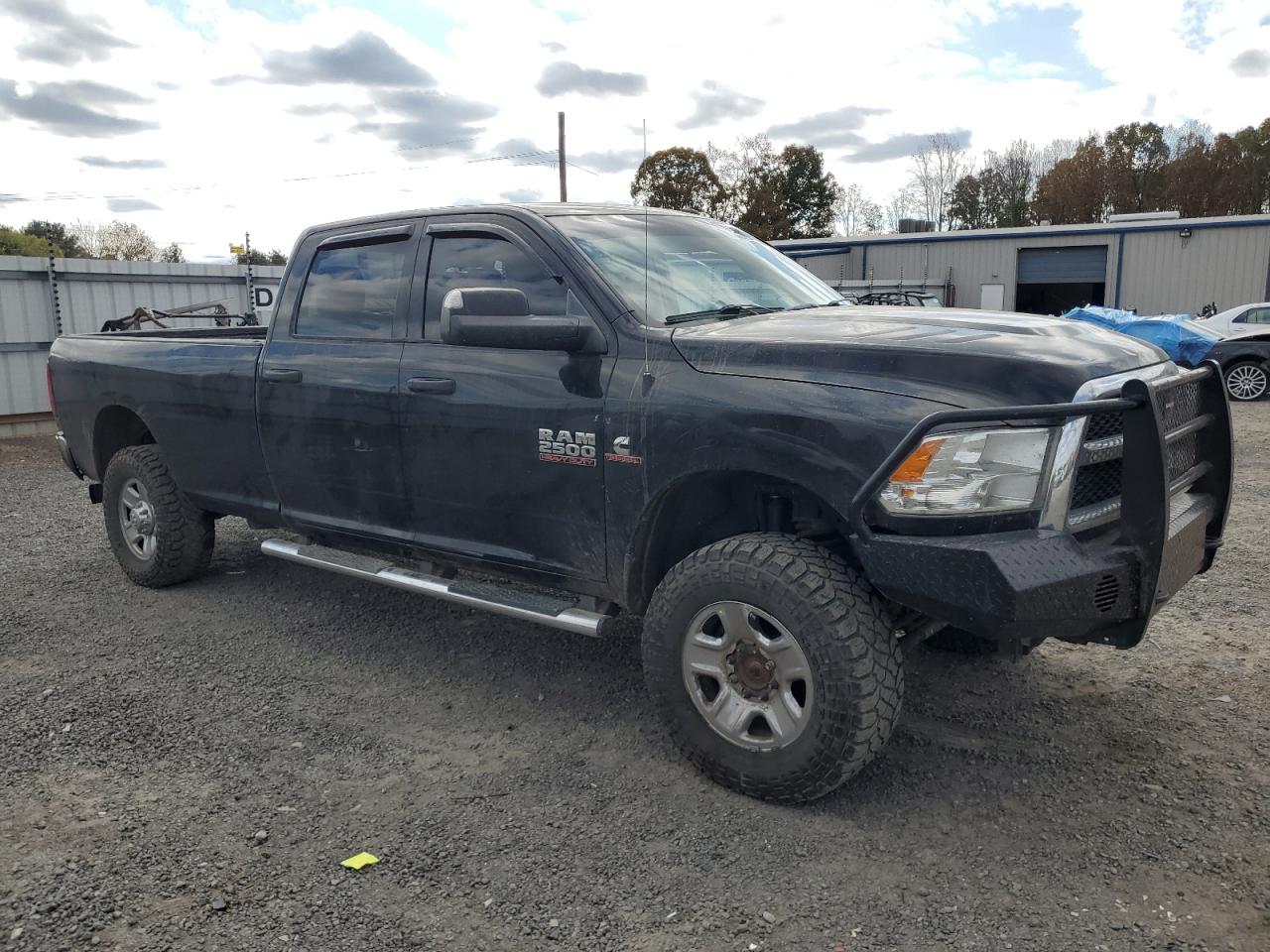 2014 RAM 2500 VIN 3C6UR5HL0EG237424 Copart auction photo, all over damage thumbnail 4