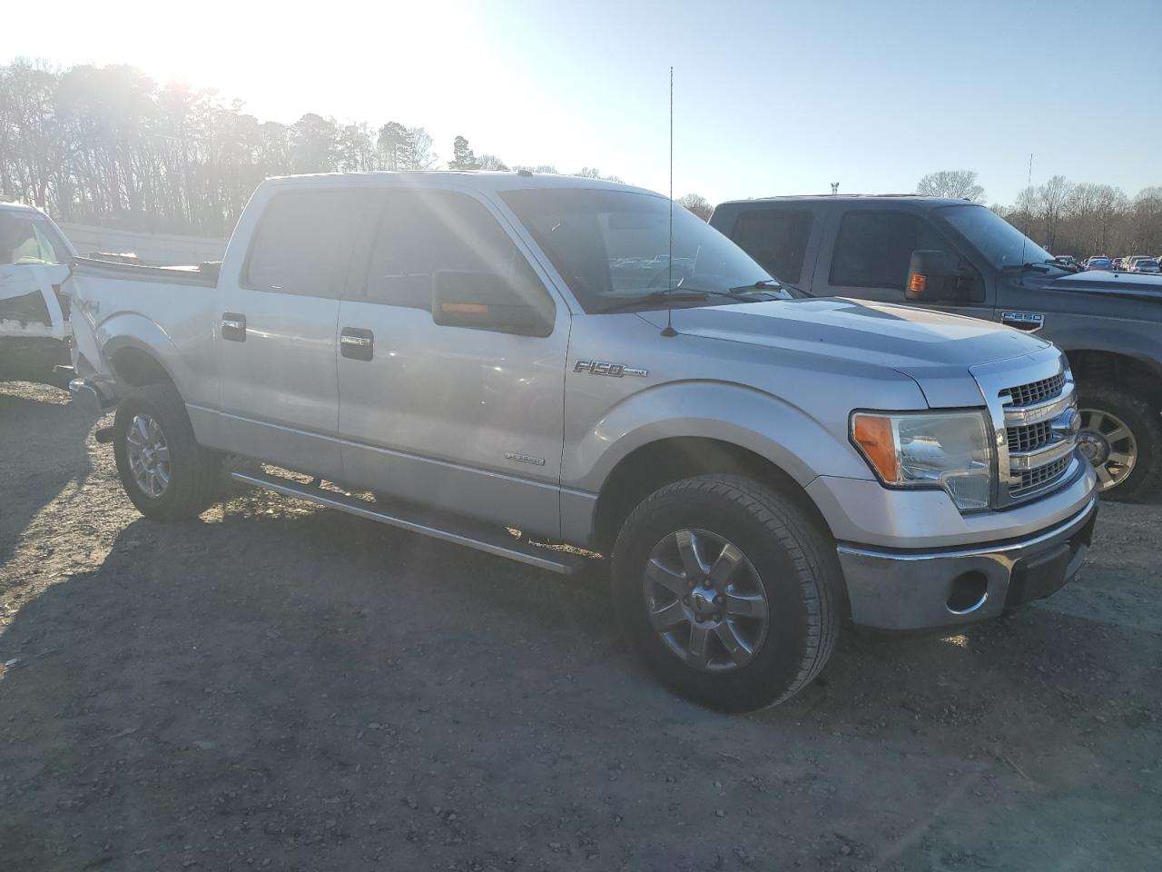 2013 Ford F-150 VIN 1FTFW1ET3DKG48041 Copart auction photo, rear end / minor dent/scratches damage thumbnail 4