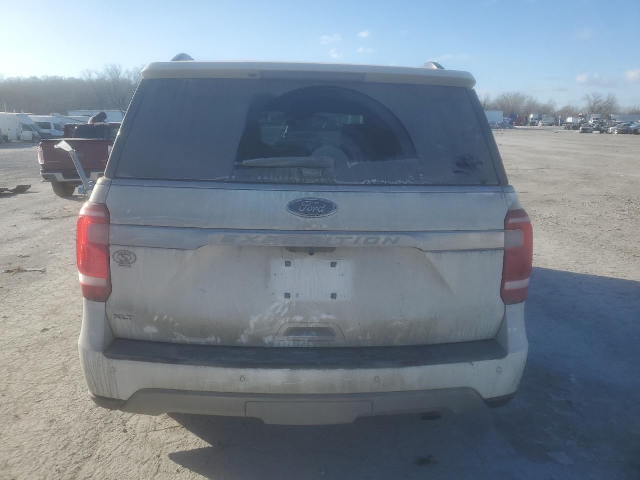 2021 Ford Expedition VIN 1FMJU1JT8MEA63441 Copart auction photo, side damage thumbnail 6