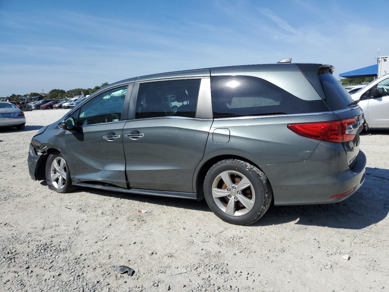 2019 Honda Odyssey VIN 5FNRL6H58KB052482 Copart auction photo, all over / undercarriage damage thumbnail 2