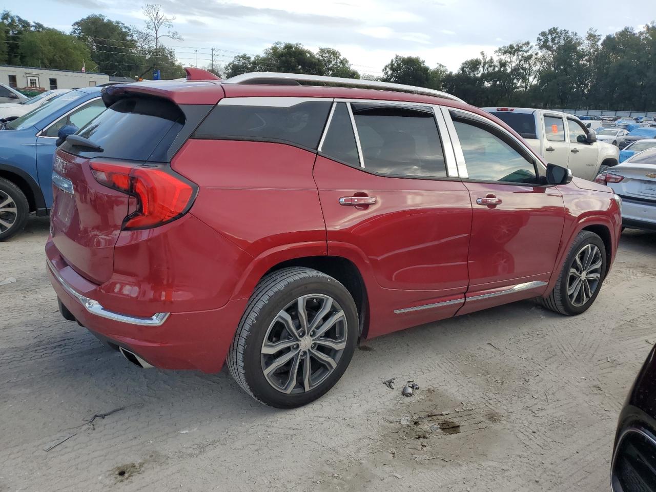 2019 GMC Terrain VIN 3GKALSEX7KL389727 Copart auction photo, water/flood damage thumbnail 3