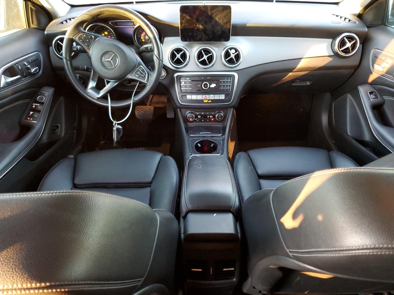2020 Mercedes-Benz GLA-klasse VIN WDCTG4EB2LJ654064 Copart auction photo, front end / side damage thumbnail 8