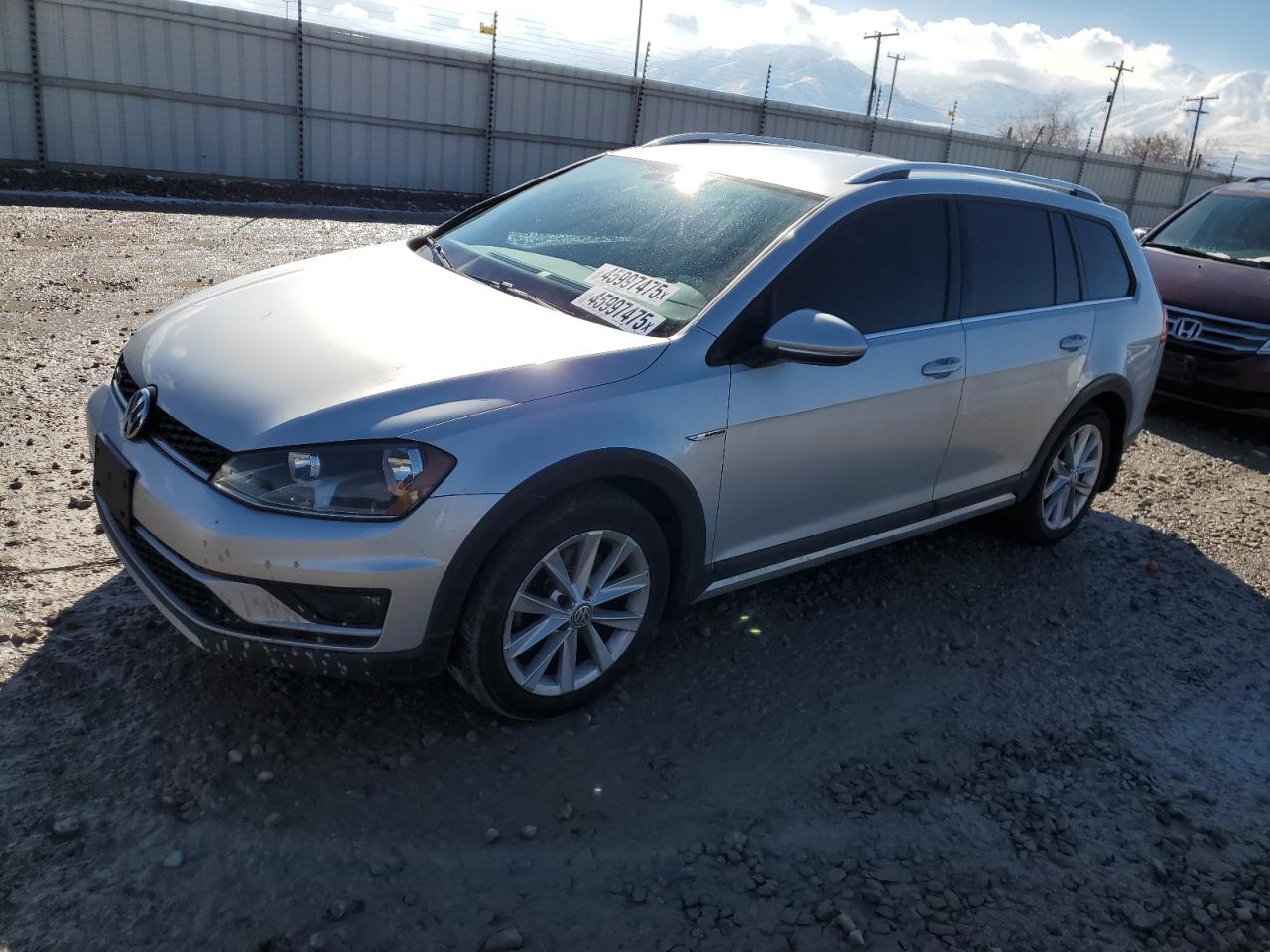 2017 Volkswagen Golf VIN 3VWH17AU0HM519775