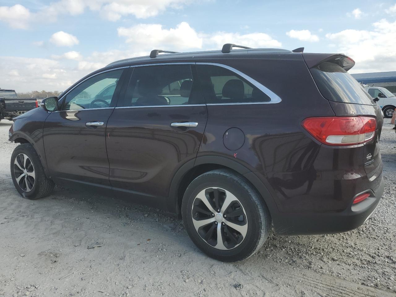 2016 KIA Sorento VIN 5XYPH4A1XGG021142 Copart auction photo, front end damage thumbnail 2