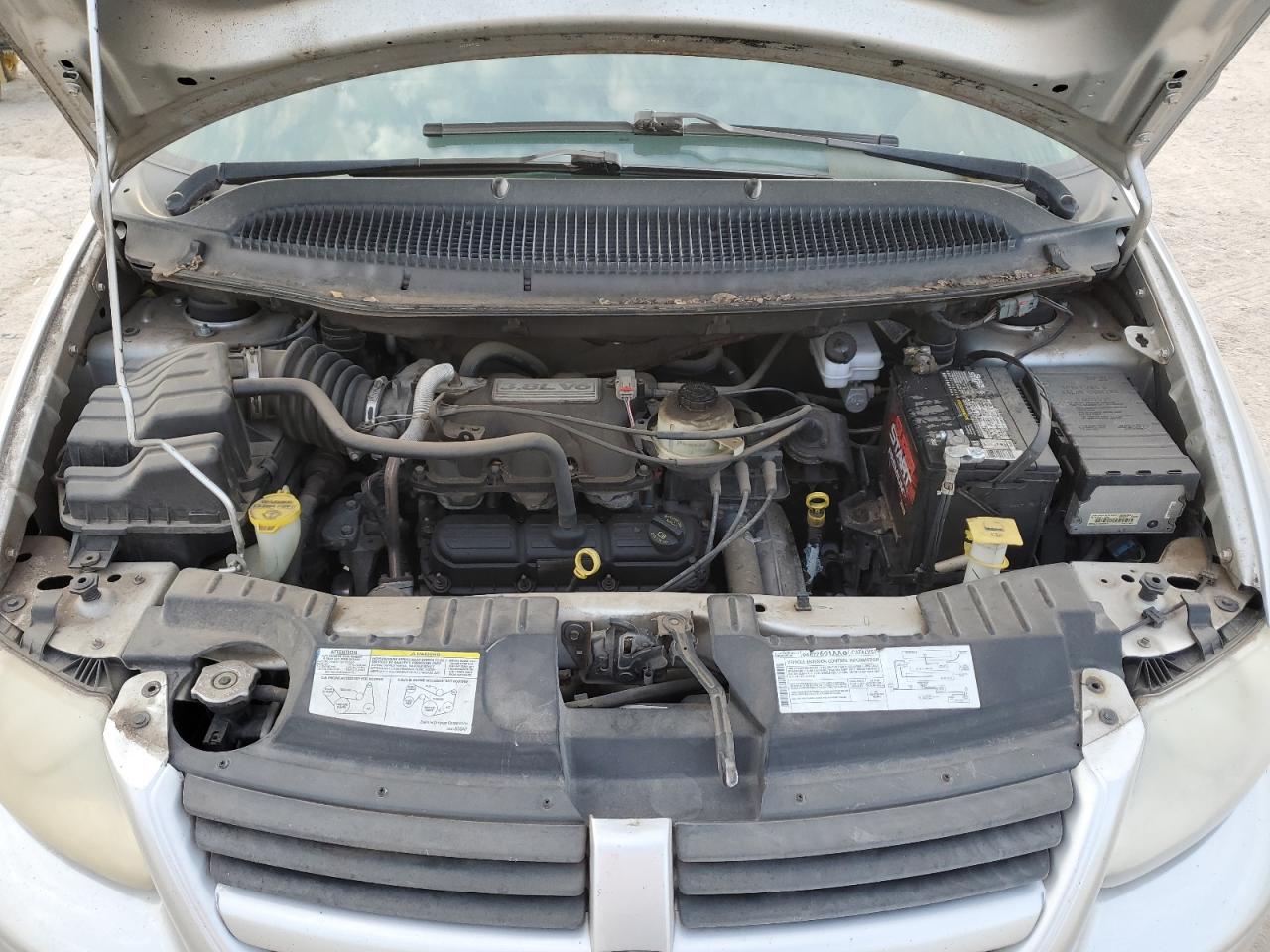 2007 Dodge Caravan VIN 2D4GP44L77R186807 Copart auction photo, side / front end damage thumbnail 14