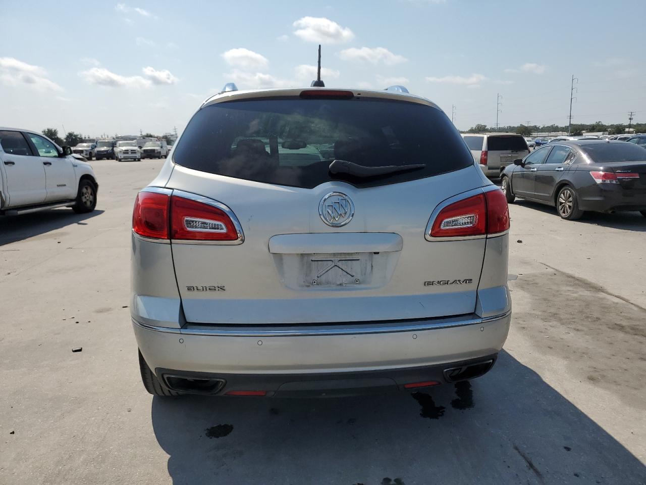 2016 Buick Enclave VIN 5GAKRAKD9GJ267504 Copart auction photo, front end / side damage thumbnail 6