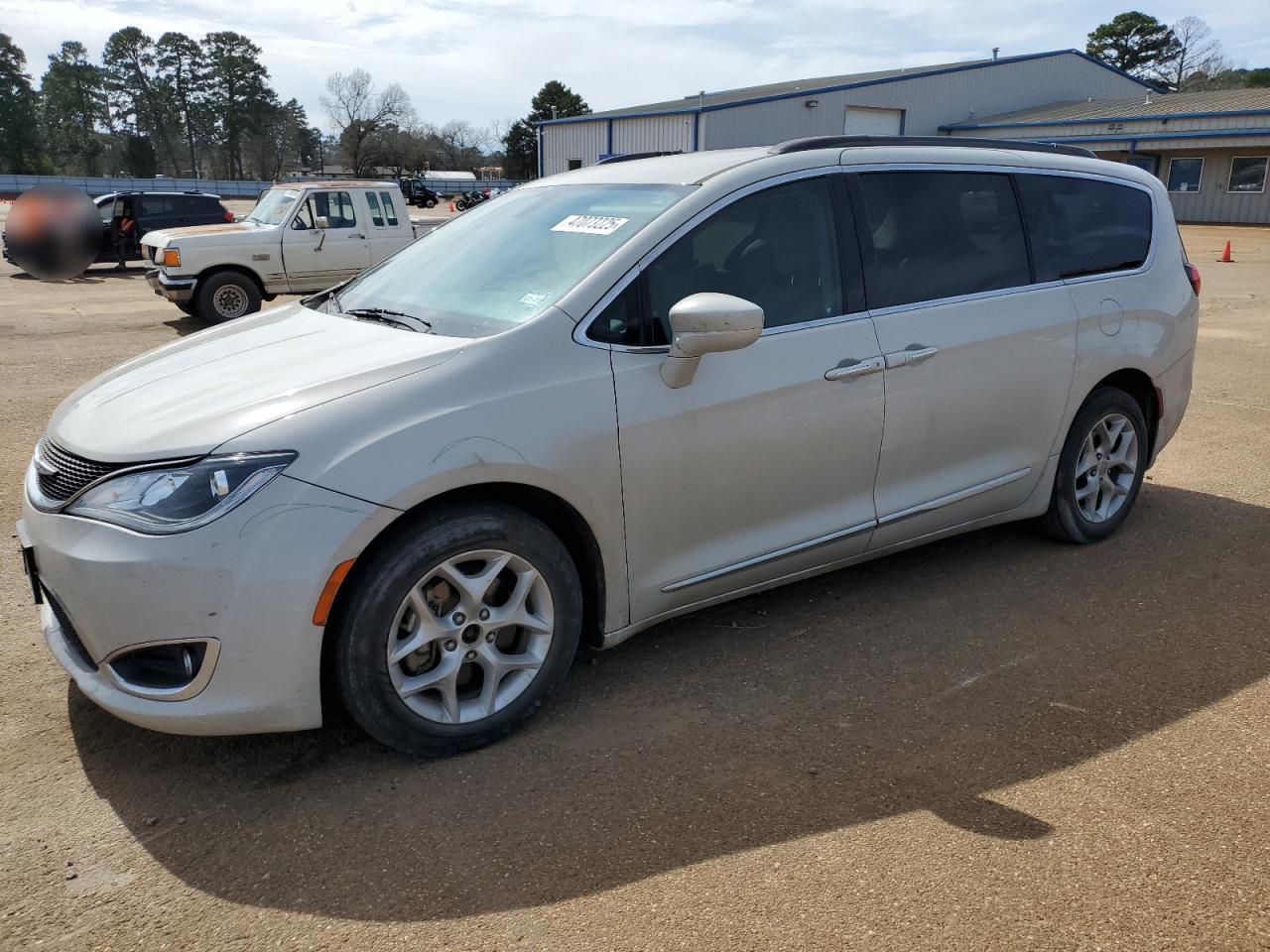 2017 Chrysler Pacifica VIN 2C4RC1BG8HR708870