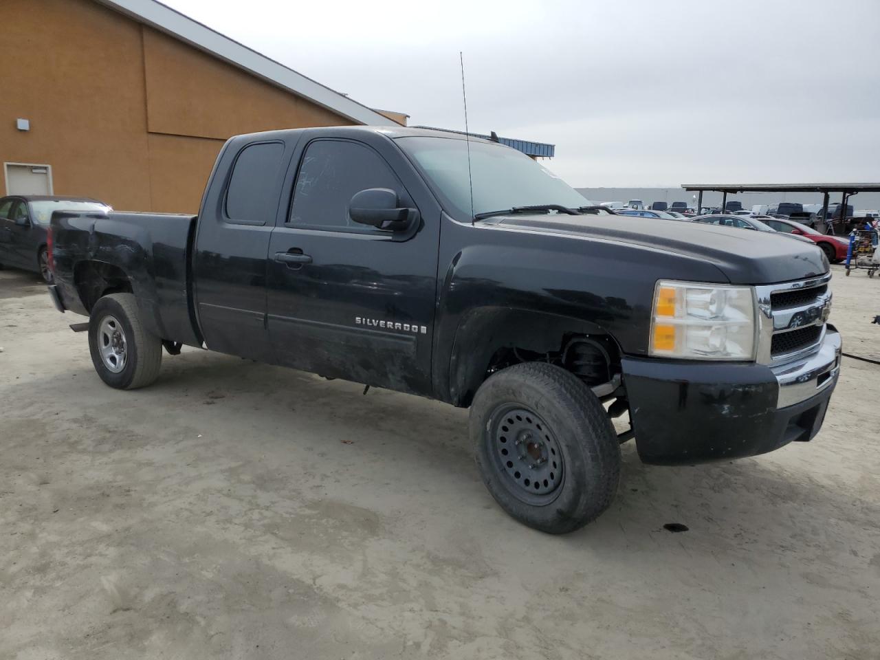 2009 Chevrolet Silverado VIN 1GCEC29C49Z268032 Copart auction photo, vandalism damage thumbnail 4