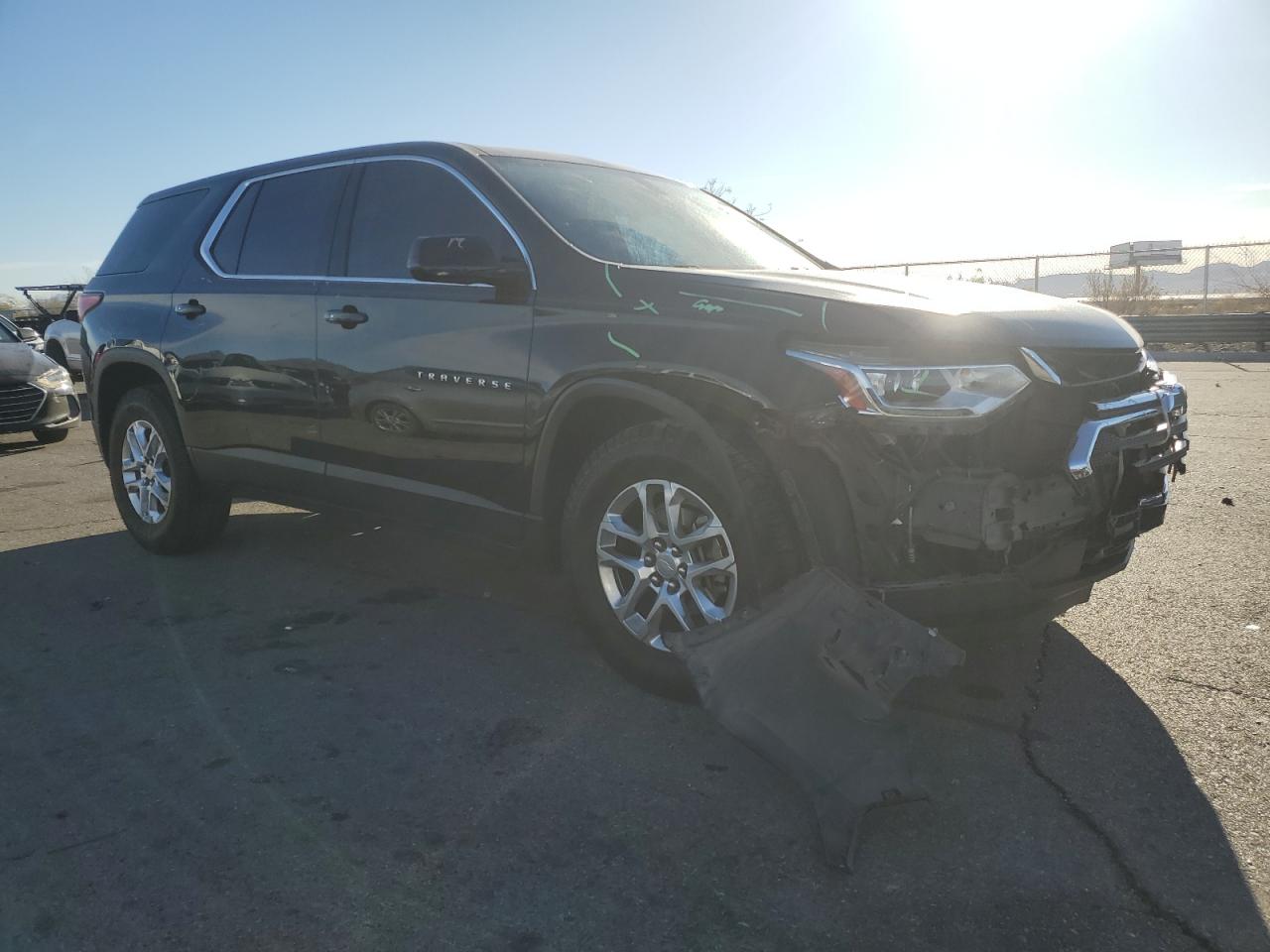 2019 Chevrolet Traverse VIN 1GNERFKW1KJ150087 Copart auction photo, front end damage thumbnail 4