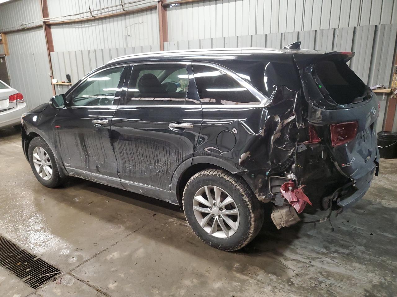 2018 KIA Sorento VIN 5XYPGDA32JG374471 Copart auction photo, rear end damage thumbnail 2