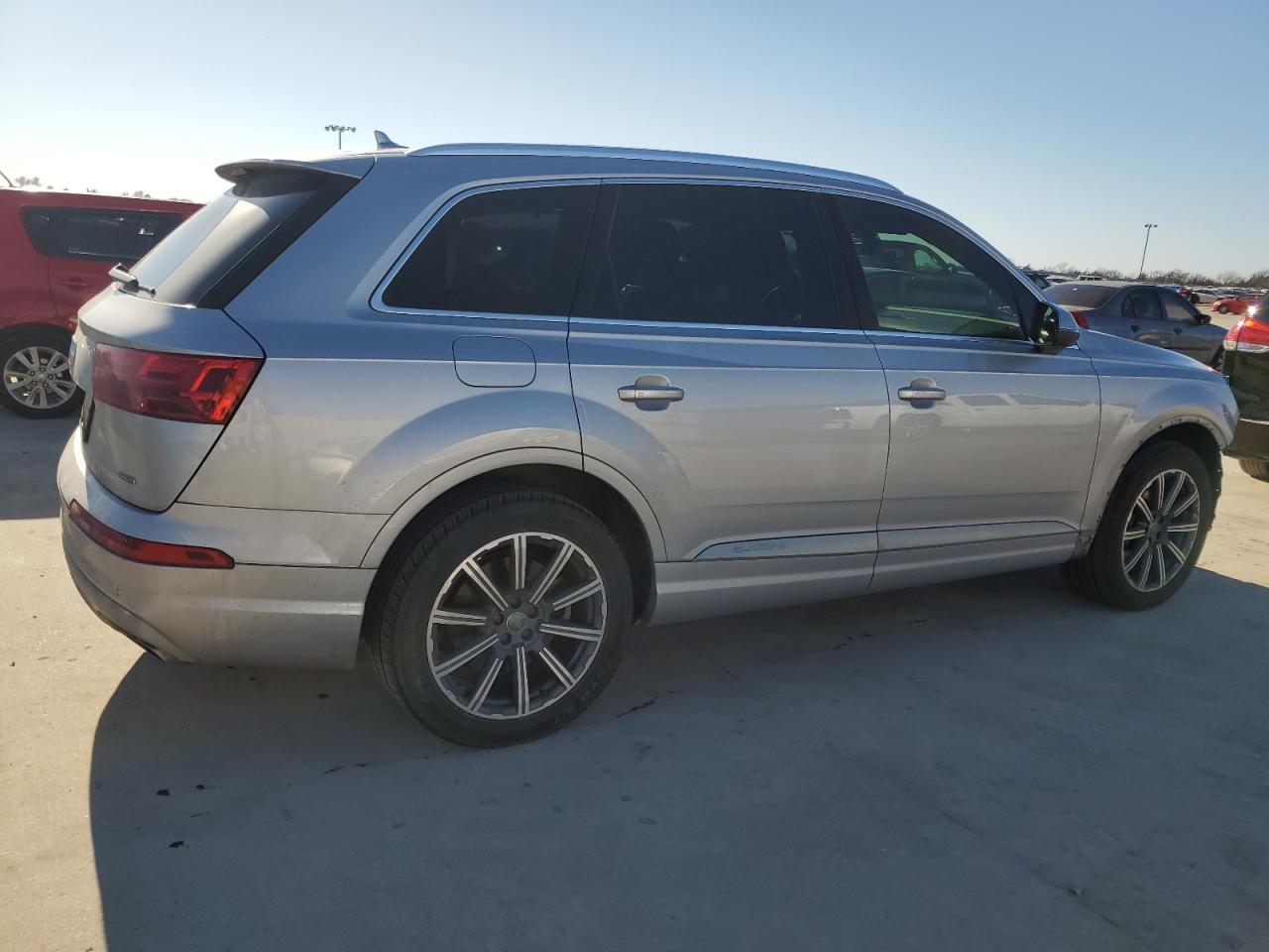 2017 Audi Q7 VIN WA1LHAF74HD046624 Copart auction photo, front end damage thumbnail 3