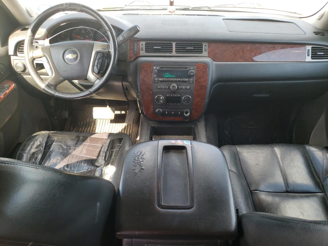 2014 Chevrolet Suburban VIN 1GNSCJE06ER114674 Copart auction photo, front end damage thumbnail 8