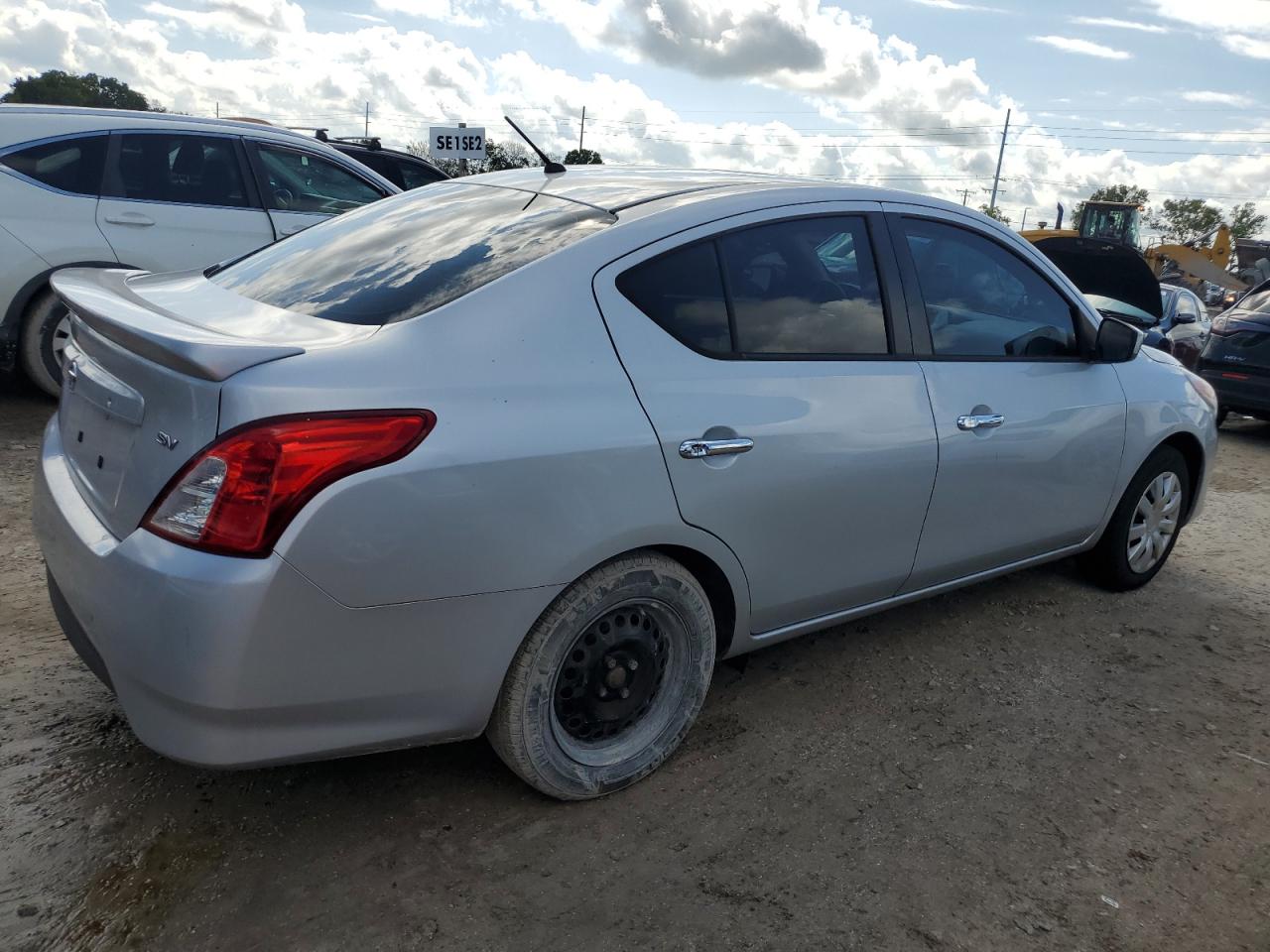 2017 Nissan Versa VIN 3N1CN7AP4HK442256 Copart auction photo, water/flood damage thumbnail 3