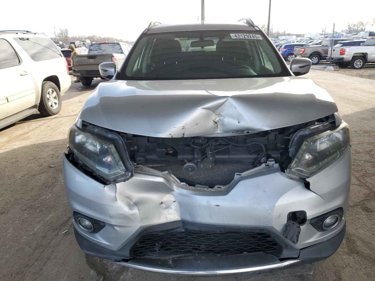 2016 Nissan Rogue VIN 5N1AT2MV2GC779340 Copart auction photo, front end damage thumbnail 5