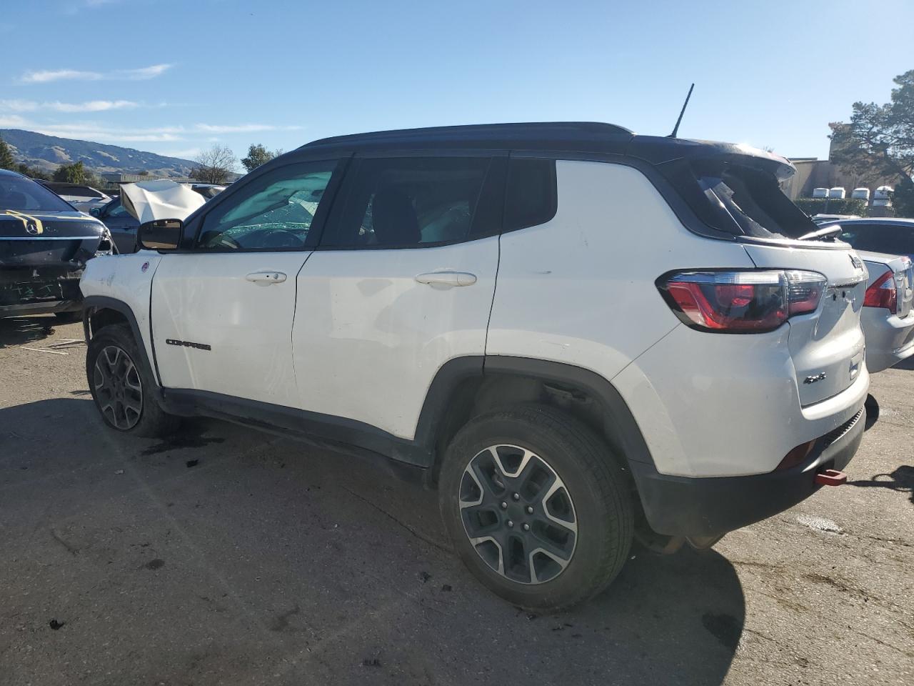 2021 Jeep Compass VIN 3C4NJDDB8MT599101 Copart auction photo, front end damage thumbnail 2