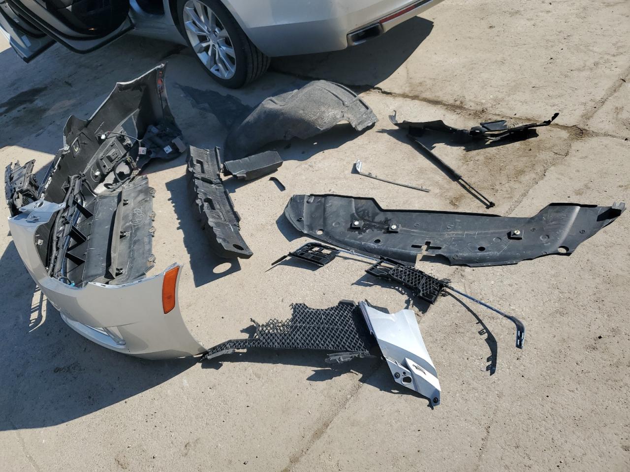 2016 Cadillac XTS VIN 2G61N5S33G9174688 Copart auction photo, front end / side damage thumbnail 14