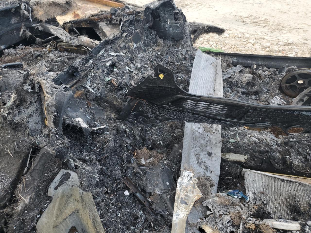 2023 Chevrolet Corvette VIN 1G1YC2D47P5105319 Copart auction photo, burn damage thumbnail 10