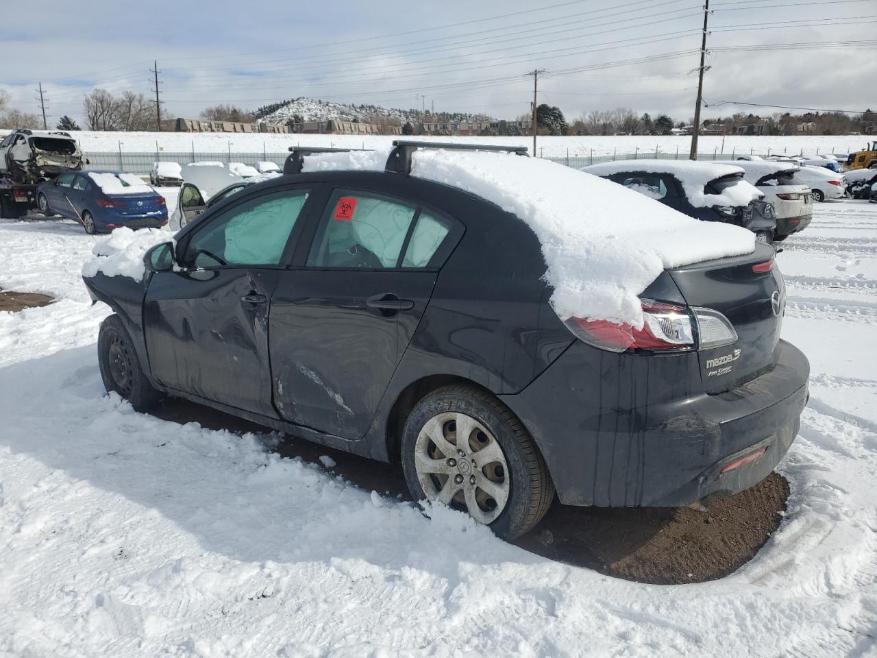 2011 Mazda 3 VIN JM1BL1UG5B1372623 Copart auction photo, front end / side damage thumbnail 2