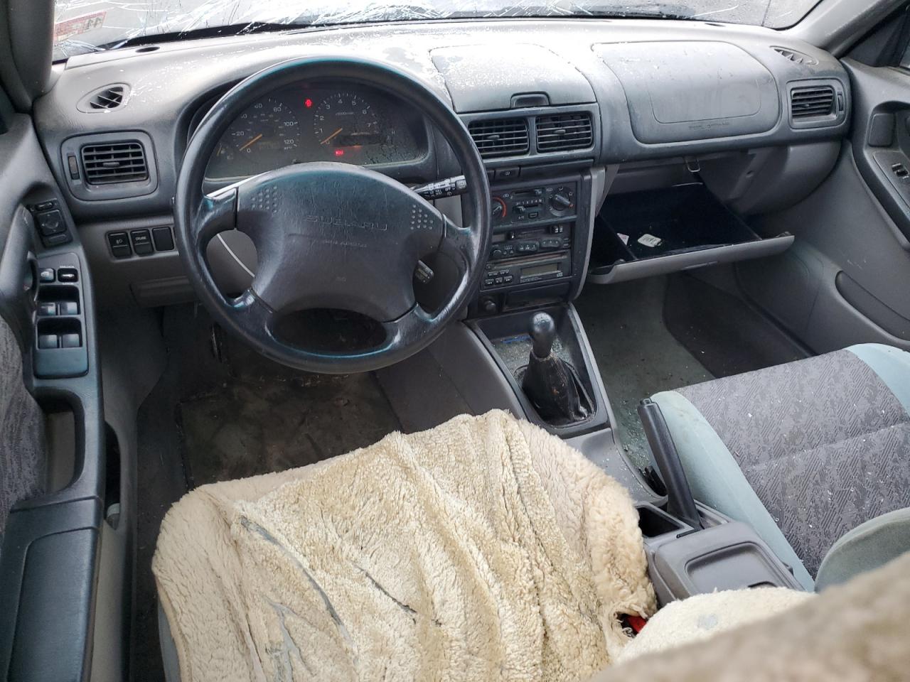 2000 Subaru Forester VIN JF1SF6352YG701472 Copart auction photo, all over damage thumbnail 8