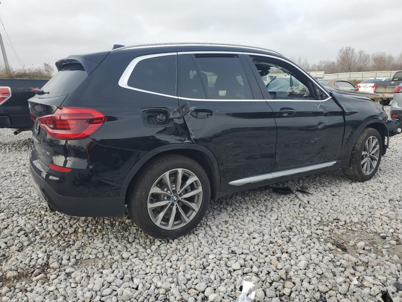 2019 BMW X3 VIN 5UXTR9C58KLR05679 Copart auction photo, front end damage thumbnail 3