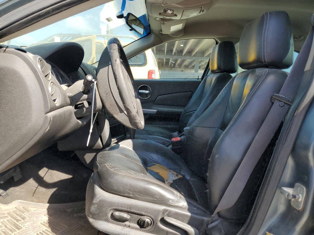 2006 Pontiac Grand Prix VIN 2G2WP552561228476 Copart auction photo, minor dent/scratches / stripped damage thumbnail 7