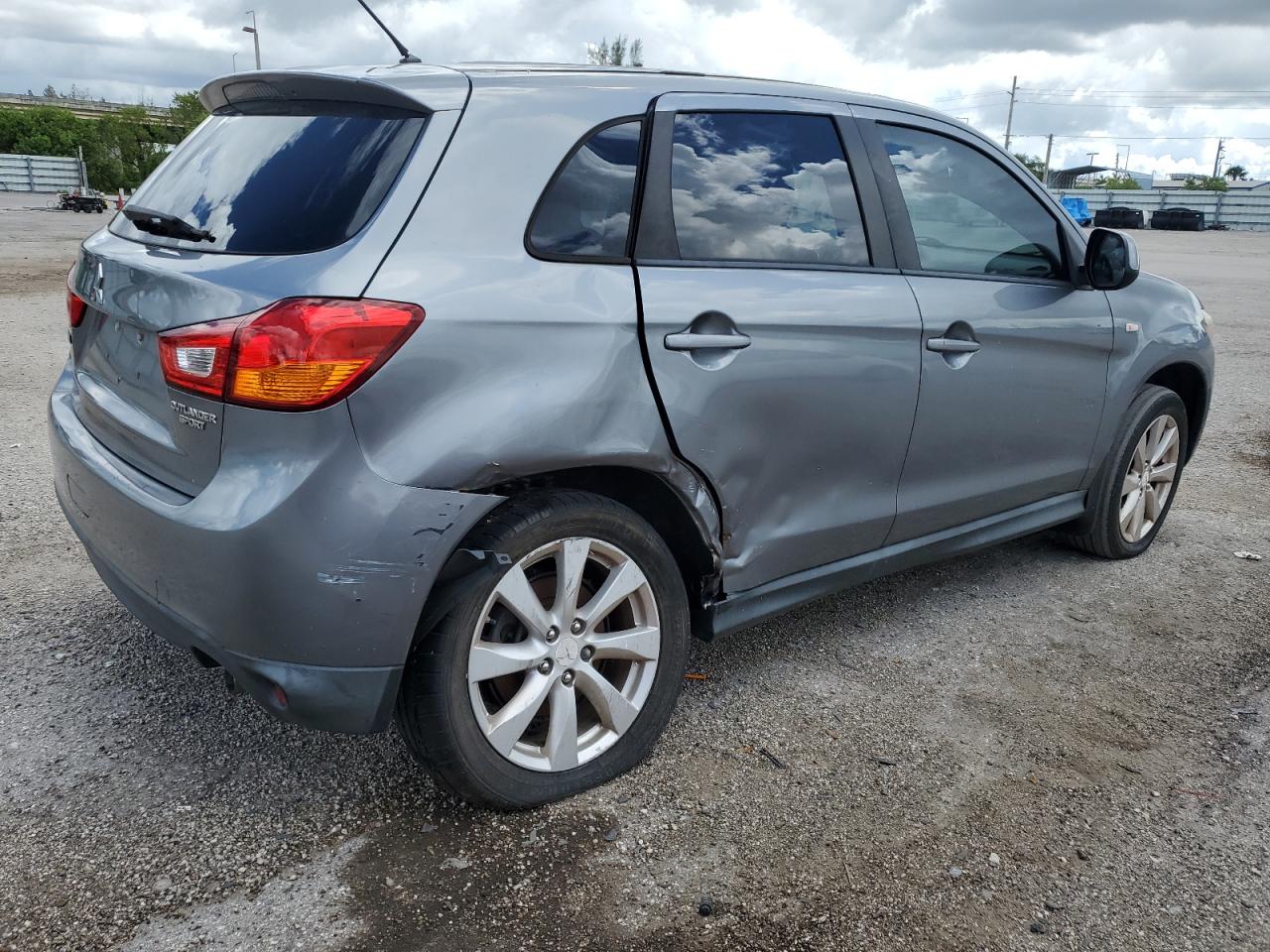 2013 Mitsubishi Outlander VIN 4A4AP3AU3DE009456 Copart auction photo, side / rear end damage thumbnail 3