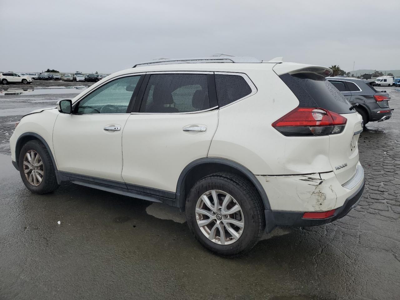 2017 Nissan Rogue VIN JN8AT2MT1HW151812 Copart auction photo, front end / rear end damage thumbnail 2