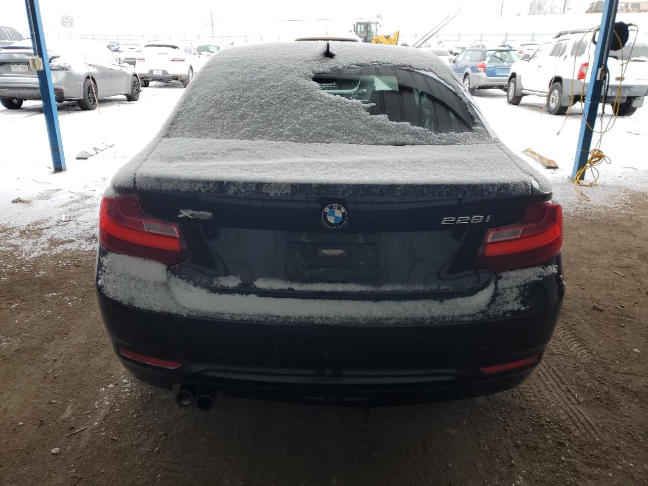 2015 BMW 2er VIN WBA1G9C50FVX96737 Copart auction photo, side damage thumbnail 6