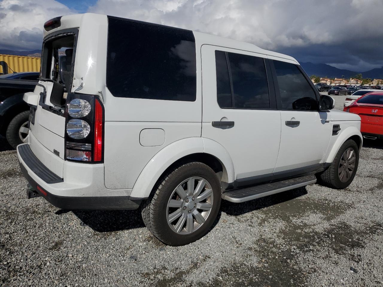 2016 Land Rover LR4 VIN SALAC2V67GA812994 Copart auction photo, rear end damage thumbnail 3