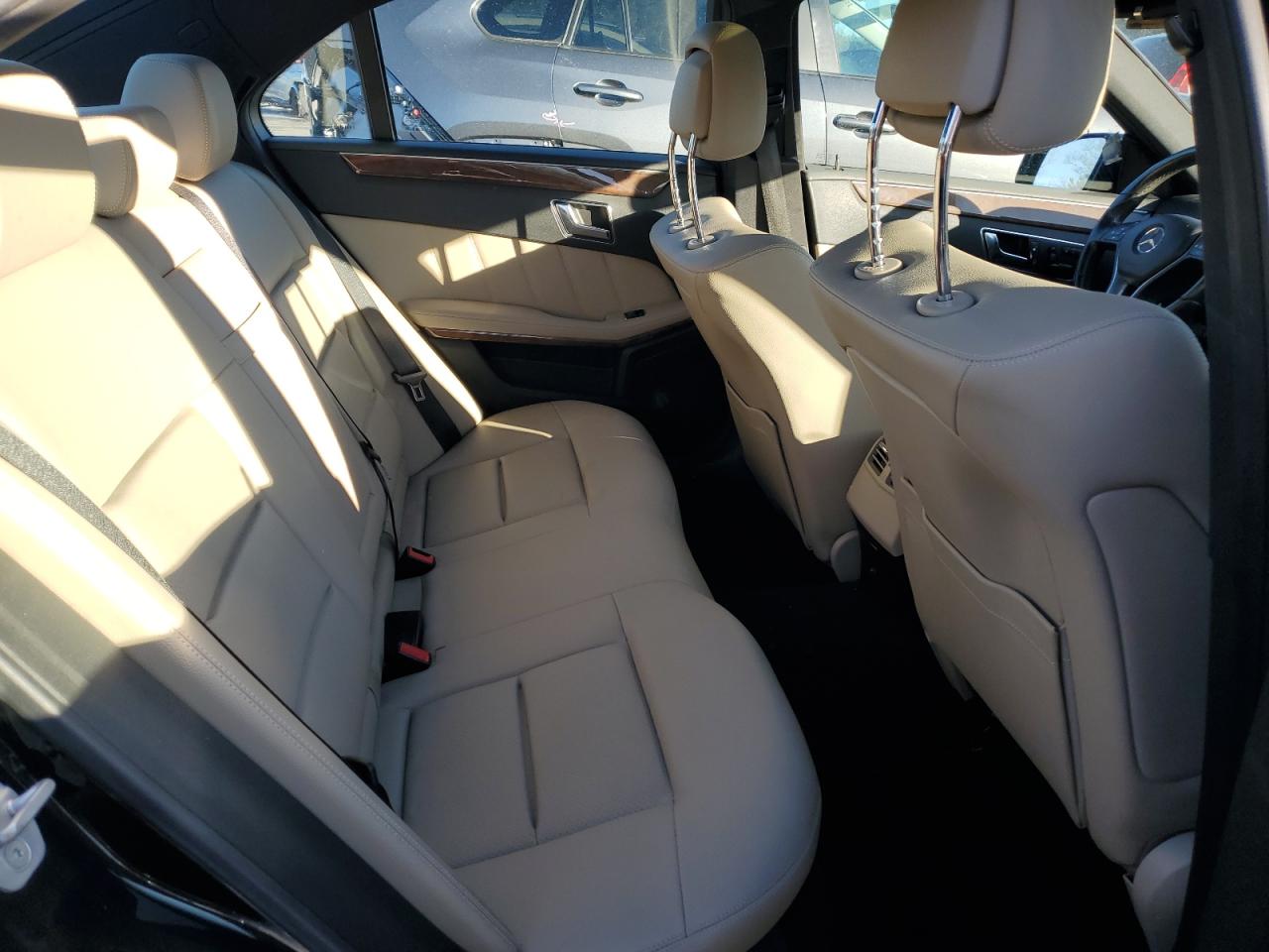 2012 Mercedes-Benz E-klasse VIN WDDHF8JB9CA645492 Copart auction photo, side / front end damage thumbnail 10