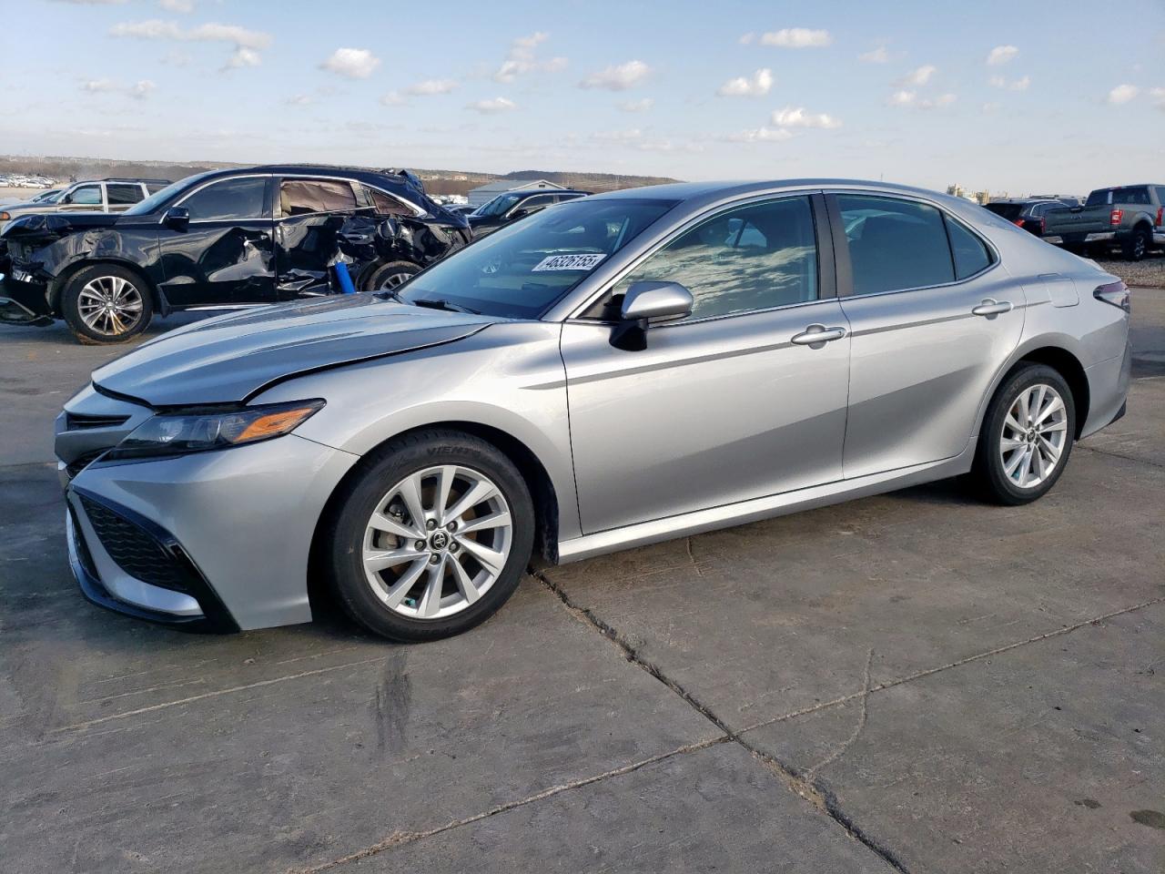 2021 Toyota Camry VIN 4T1C11AK1MU586900