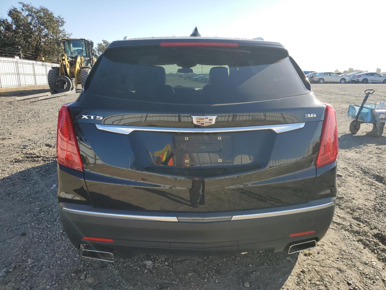 2018 Cadillac XT5 VIN 1GYKNERS8JZ213720 Copart auction photo, front end damage thumbnail 6