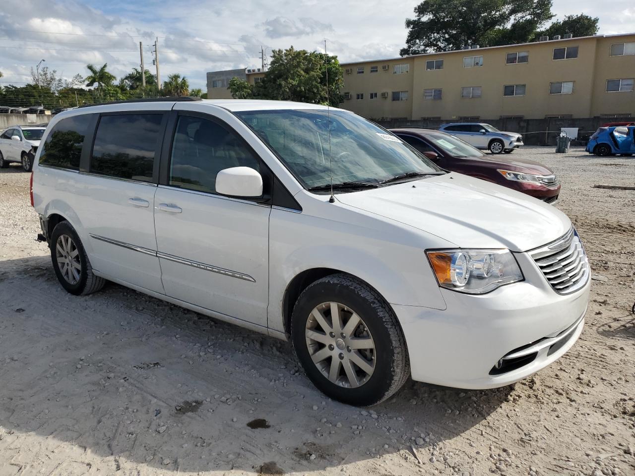 2014 Chrysler Town & Country VIN 2C4RC1BG2ER216475 Copart auction photo, rear end damage thumbnail 4
